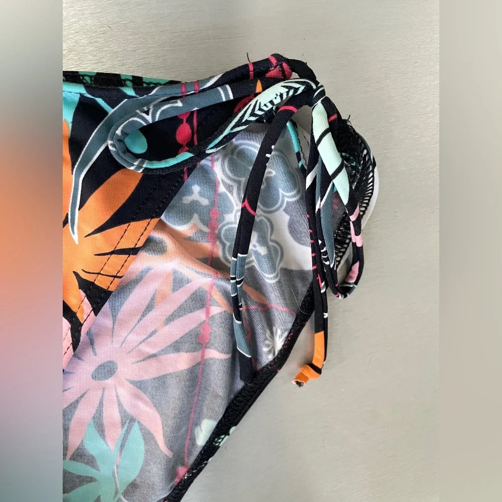 Calvin Klein  modern floral print black bikini S